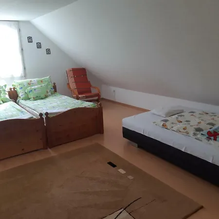 Mikula Porta *
